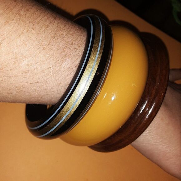 3 wooden bangles   - Picture 2 of 6